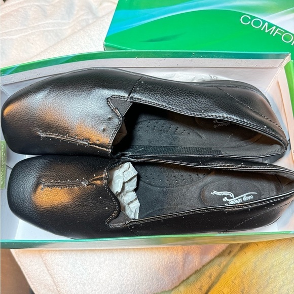 Easy Street Purpose Flats Size 11WW - Picture 9 of 9